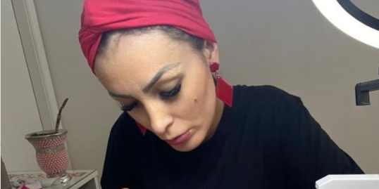 Andressa Urach trabalha como manicure: ‘Recomece quantas vezes for necessário’