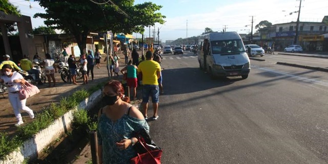 Rodoviários e empresas ficam sem acordo e greve permanece