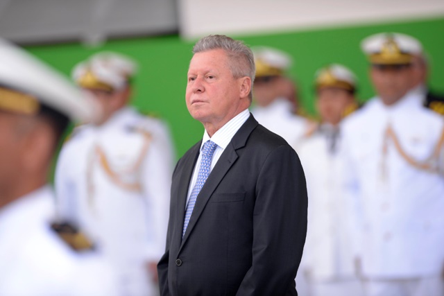 ARTIGO – Democracia e Hierarquia Militar