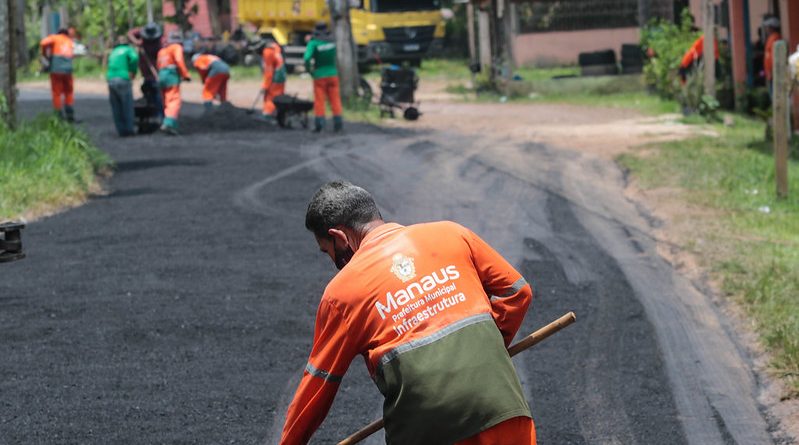 Recuperação asfáltica do ramal do Pau-Rosa é realizado pela Prefeitura de Manaus