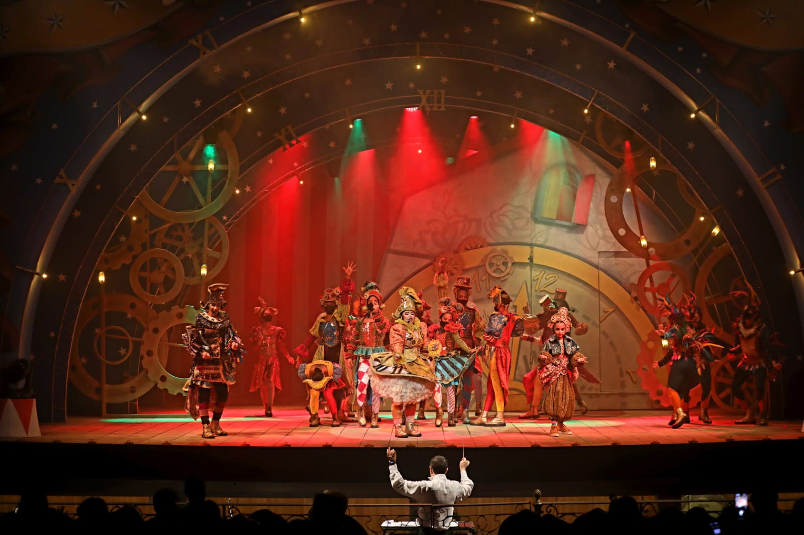 Espetáculo de Natal estreia no palco do Teatro Amazonas