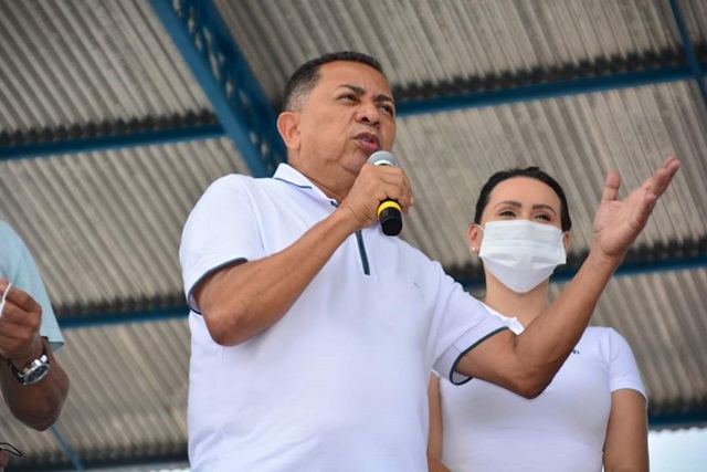Prefeito Anderson Sousa anuncia pagamento de 13⁰ e 14⁰ salário para o próximo dia 10.