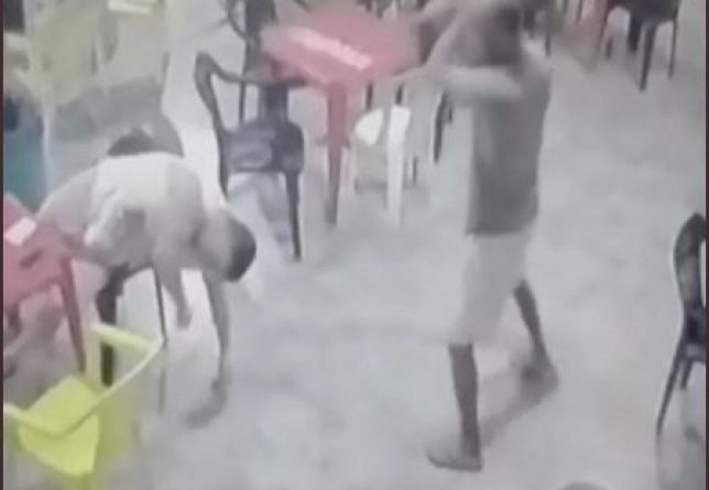 Homem tenta decapitar rival com quatro golpes de foice cega. Veja Vídeo