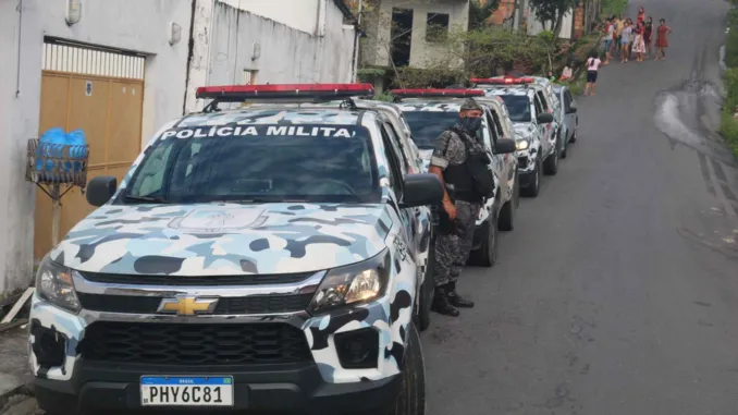 PMAM prende 15 pessoas e apreende mais de 2 quilos de entorpecentes