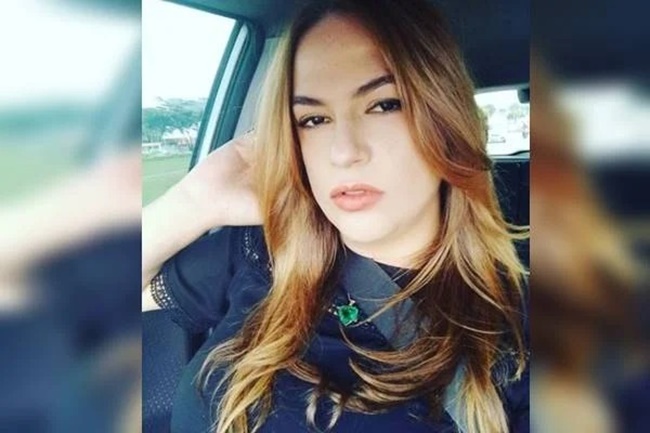 Por ‘questões políticas’ mulher transexual é demitida da Secretaria de Justiça por telefone