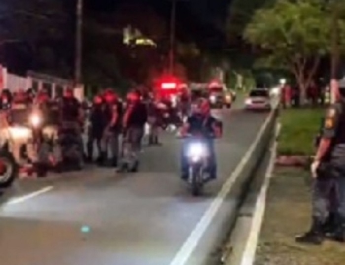 HOMEM MORRE E DOIS POLICIAIS DA ROCAM FICAM FERIDOS EM ACIDENTE DE TRÂNSITO EM AVENIDA DO BAIRRO DA CIDADE NOVA, ZONA NORTE DE MANAUS.