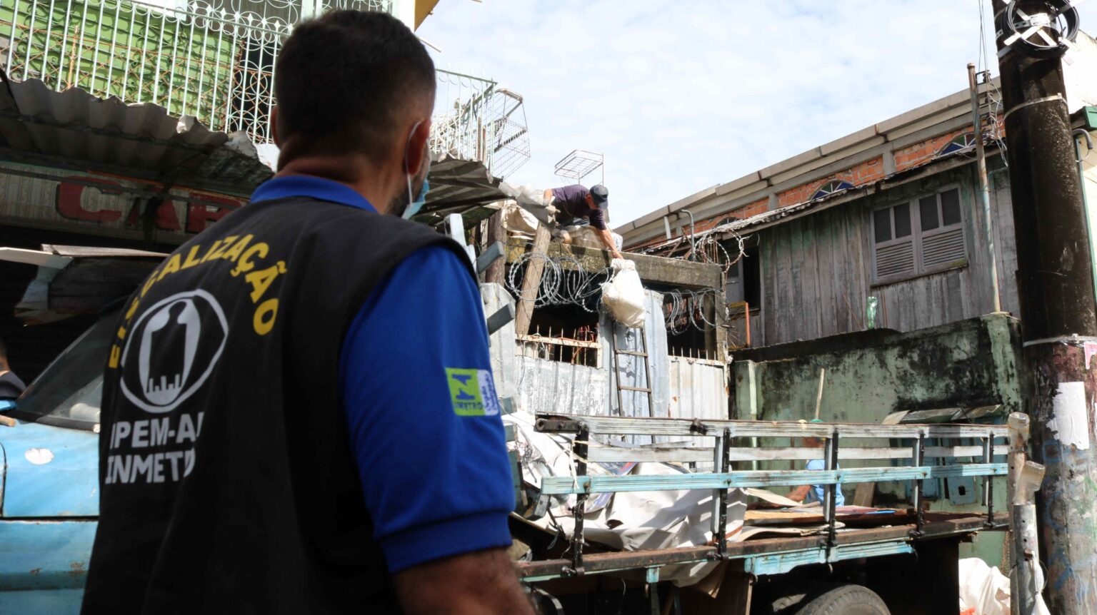 Sucatarias de Manaus são alvo de operação contra venda de materiais furtados