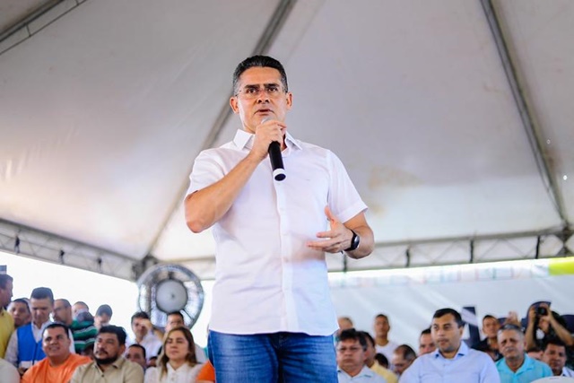 Órgãos municipais terão ponto eletrônico e reconhecimento facial, anuncia David